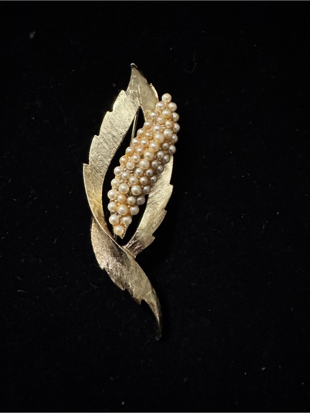 Vintage CoroCraft Brooch Gold Tone Leaf Design With Cluster of Faux Pearls